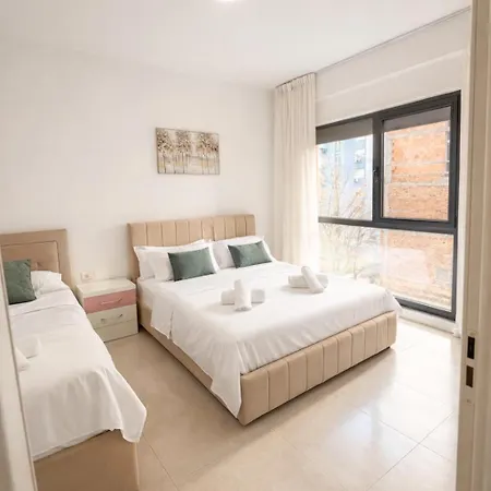 Premium Private Parking Balcony